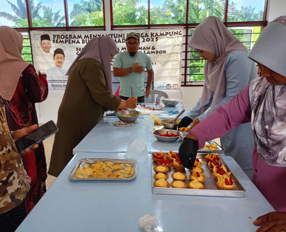 MAHASISWA UPSI TABUR BAKTI KEPADA MASYARAKAT MELALUI ‘PROGRAM KESEJAHTERAAN DAN TRANSFORMASI KOMUNITI’