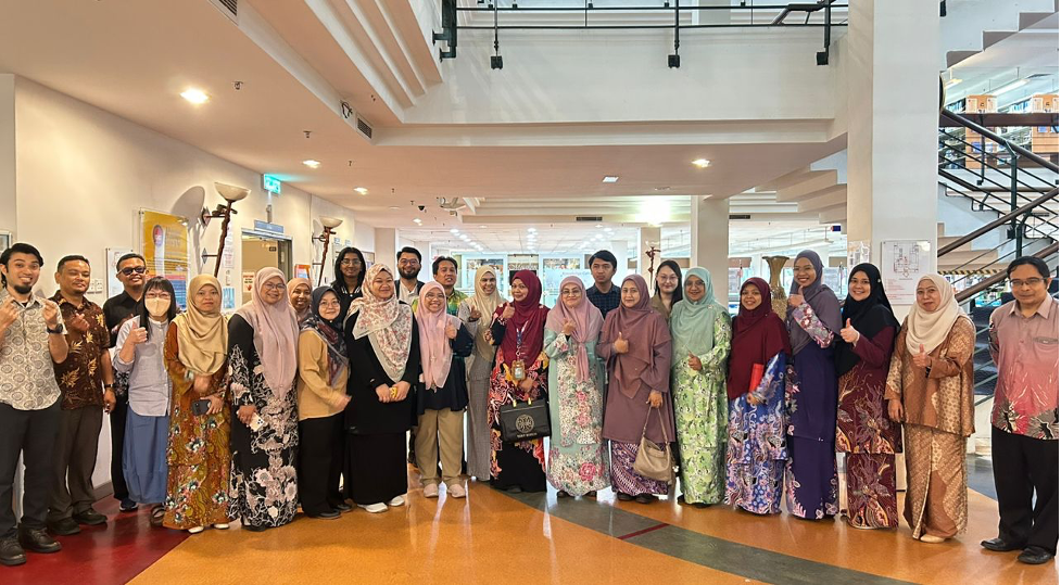 Peserta Bergambar Kumpulan