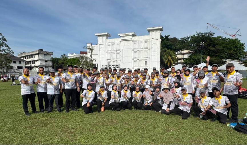 Barisan kontinjen DRIC yang terdiri daripada persatuan Angkatan Mahasiswa Anti Rasuah (AMAR) UPSI bersama-sama gabungan beberapa agesi lain didalam Negeri Perak