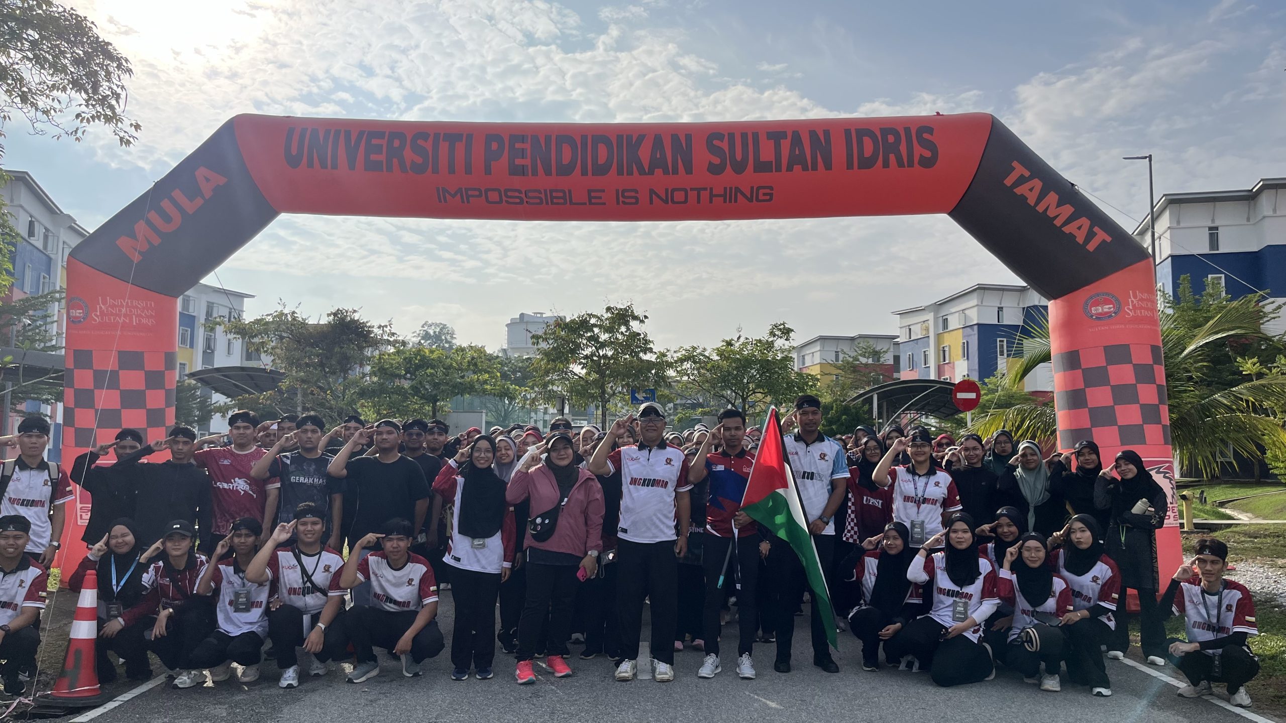 Peserta “Charity Fun Run: Thousand Steps, Giving Hope”