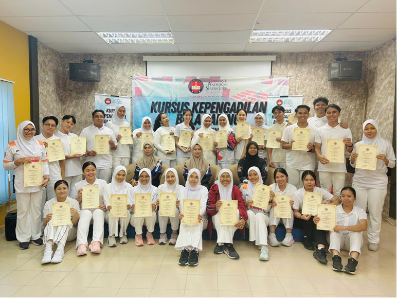 Majlis Penutup (penyerahan sijil kepada semua peserta kursus)