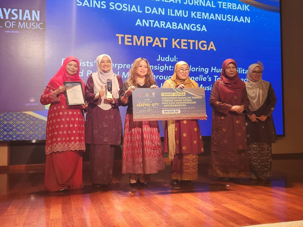 Kejayaan Cemerlang UPSI di Majlis Anugerah MAPIM-KPT Ke-16: Lambang Kecemerlangan Penerbitan Ilmiah Negara.
