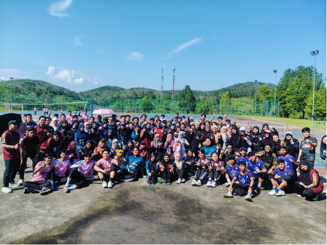 Peserta Hari lentera Keluarga Sastera