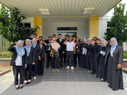 Barisan MPP UPSI bersama Timbalan Naib Canselor (HEPA) dan Penasihat MPP.