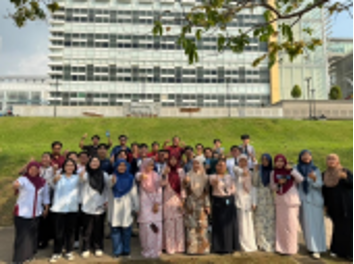 Mahasiswa dan MPP UPSI pada hari pertama, 5 Disember 2025 dalam Program Rancakkan MADANI Bersama Malaysiaku yang bertempat di Putrajaya.