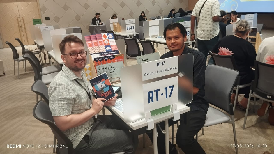 PENERBIT UPSI RINTIS KERJASAMA URUS NIAGA DENGAN OXFORD UNIVERSITY PRESS DI BANGKOK