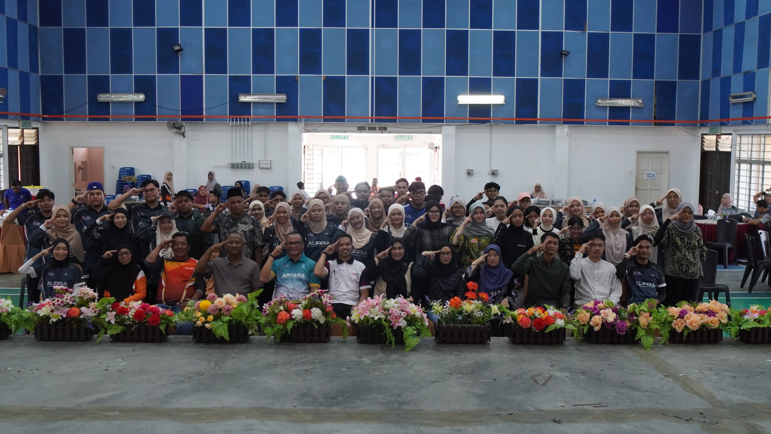 Sesi Penggambaran barisan delegasi Indonesia bersama peserta-peserta