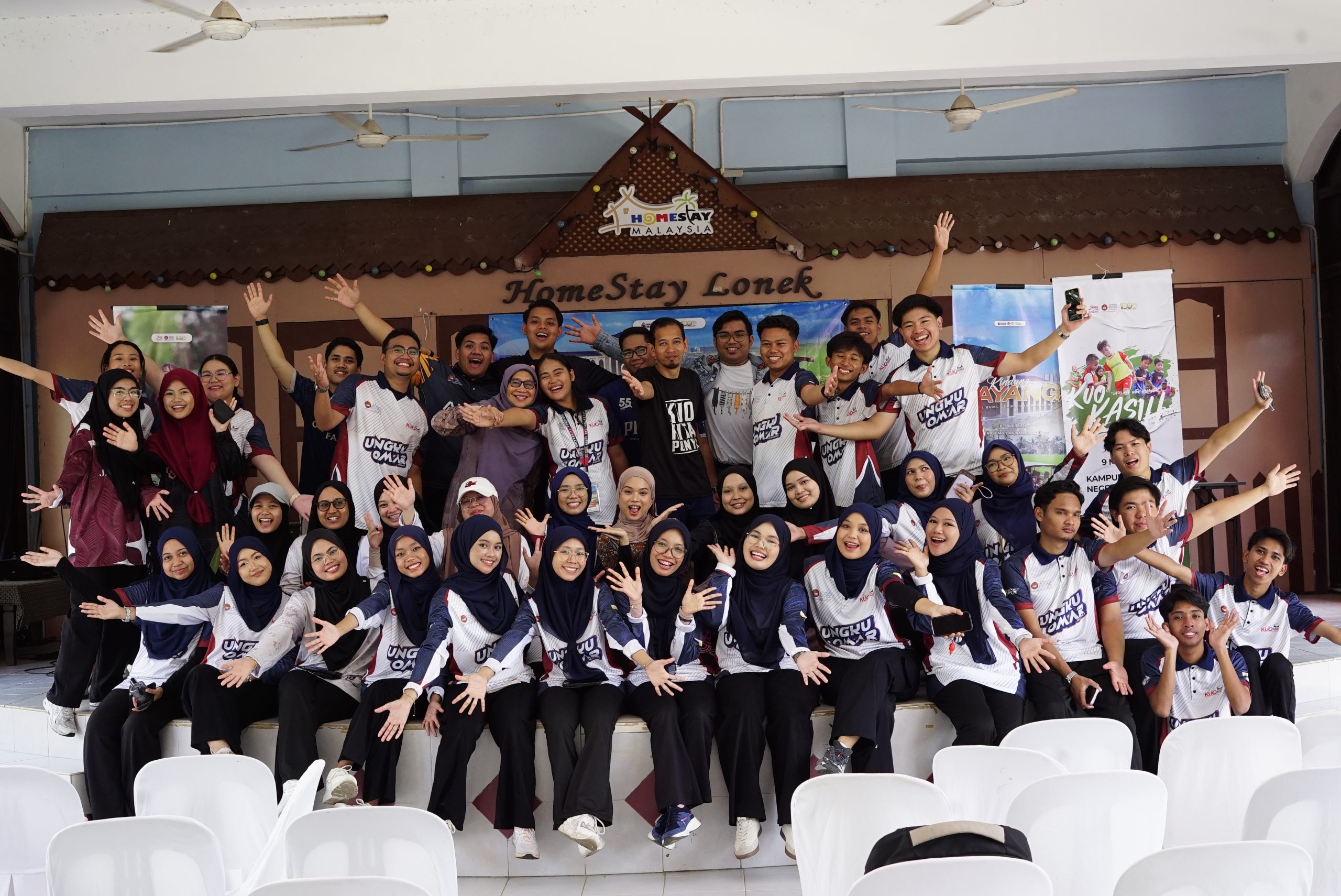 Gabungan mahasiswa dari 3 institusi berbeza iaitu UPSI, USIM dan UPI
