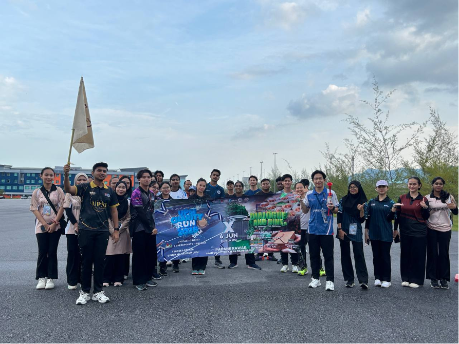 Gambar peserta dan Ahli Jawatankuasa Program UPSI CHARITY RUN, 2026)