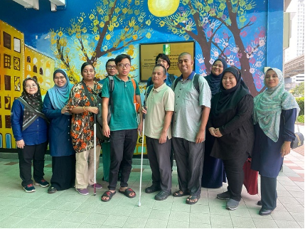 aktiviti perundingan bersama bakal usahawan dalam kalangan orang buta di MAB