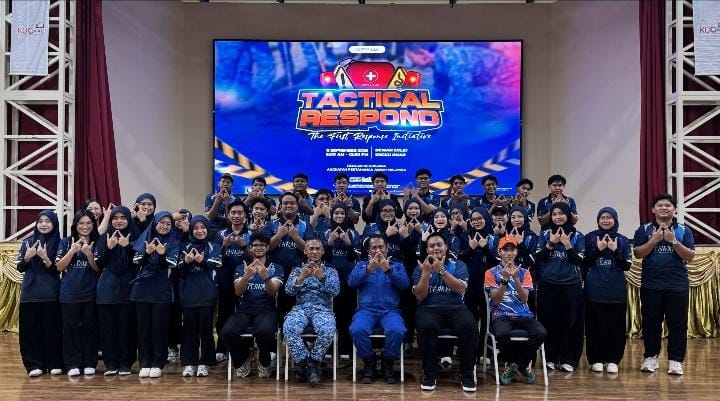 Sesi bergambar beramai-ramai bersama peserta Tactical Respond: The First Response Initiative.