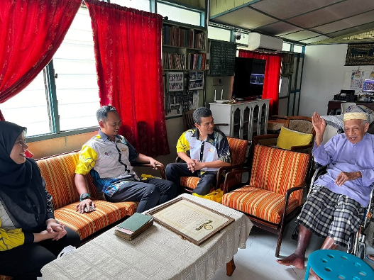 Cikgu Idris bin Daud turut berkongsi pengalaman dan kisah perjalanan beliau sebagai seorang pendidik serta kenangan sepanjang menuntut ilmu di Sultan Idris Training College (SITC)