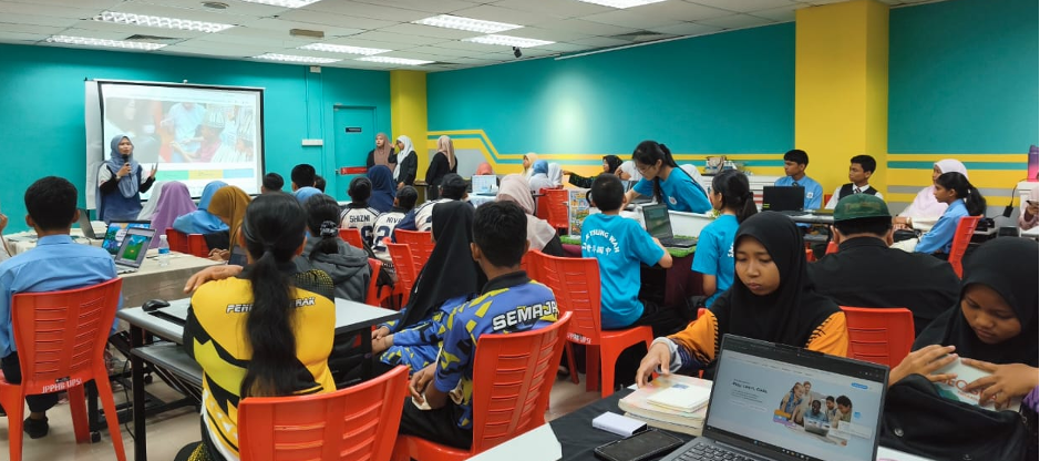 Suasana pembelajaran peserta sepanjang Bengkel Lanjutan Coding for All Secondary 2026 di UPSI.