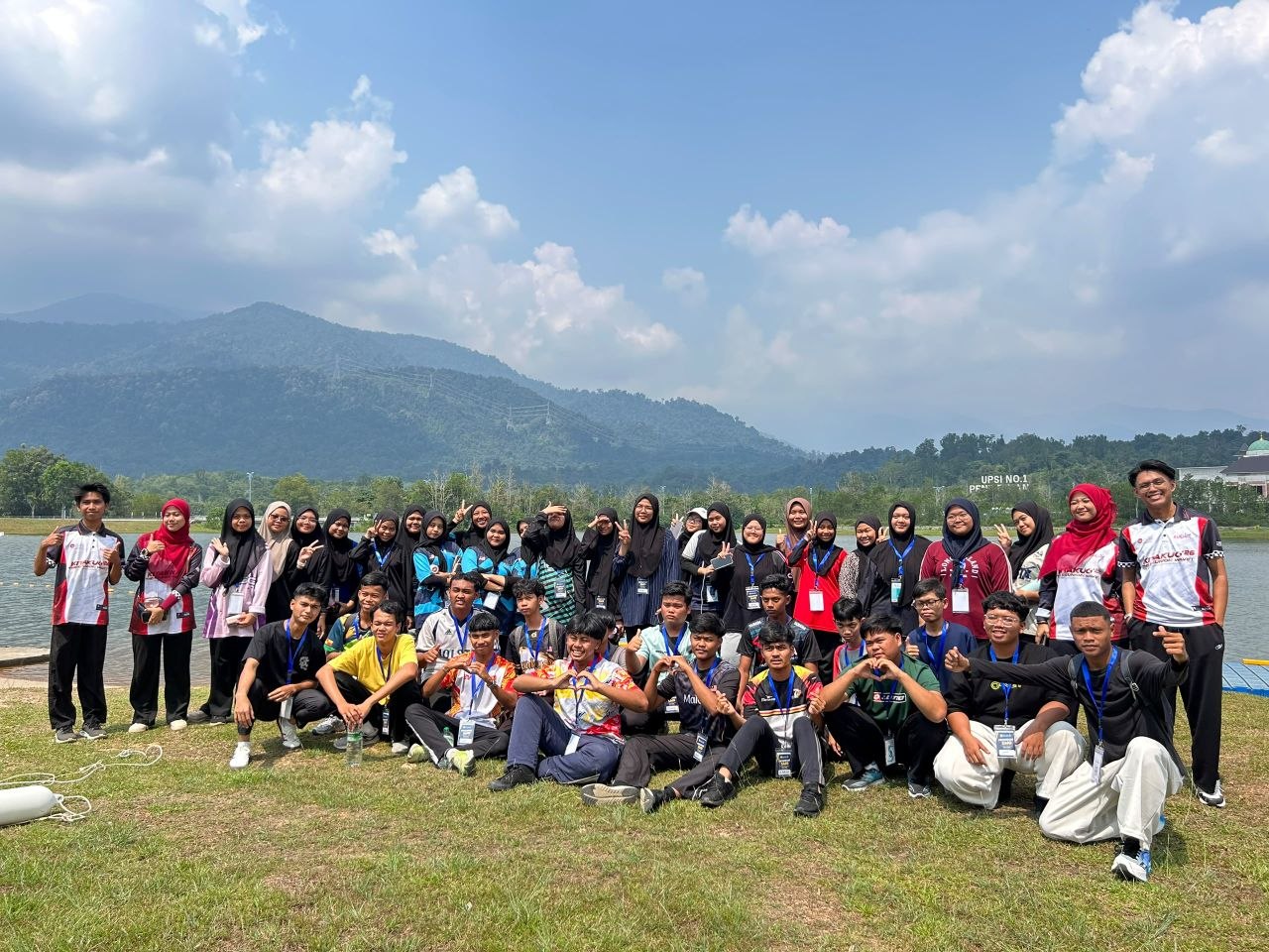 Sesi Fotografi bersama Pelajar-Pelajar